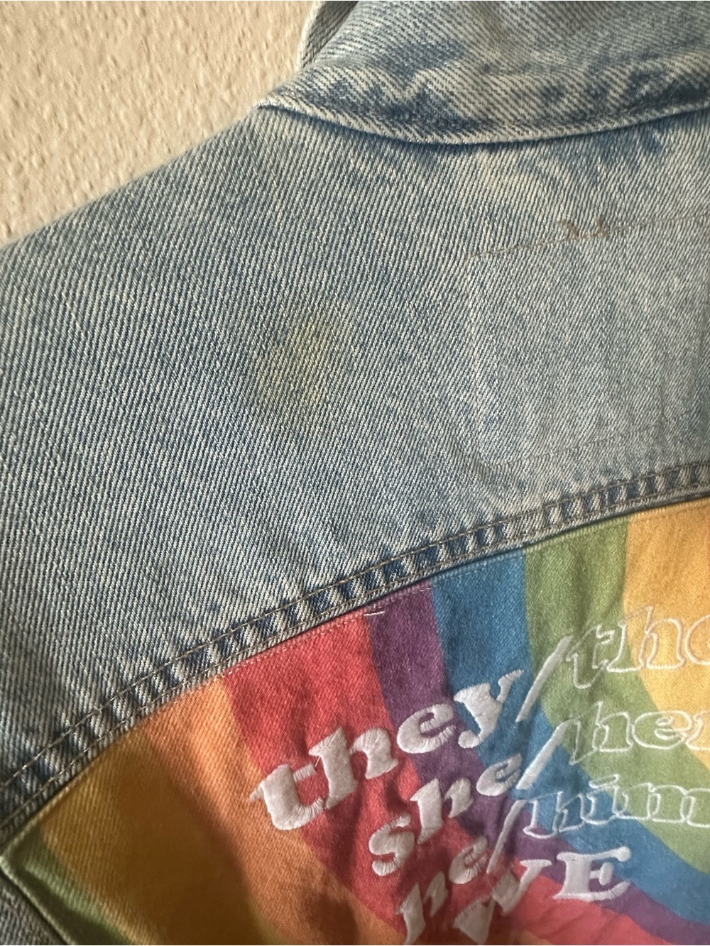 Levi's Denim Jacket with Rainbow Pride Patch - Picture 5 of 5